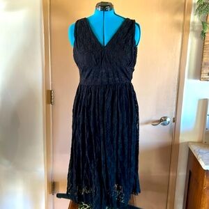 Black stretch lace cocktail dress